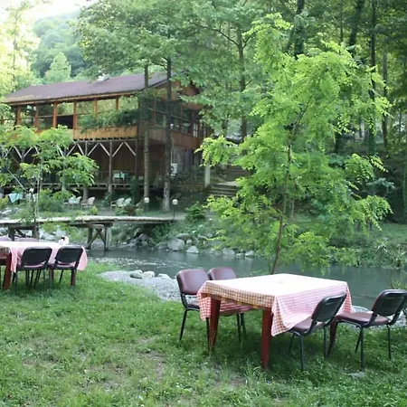 Asina Motel